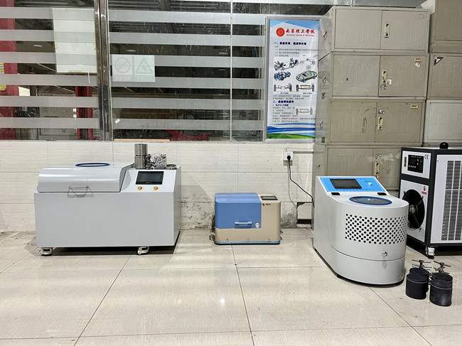 南昌理工學(xué)院全方位行星球磨機(jī)、行星式球磨機(jī)、桌面型行星球磨機(jī)